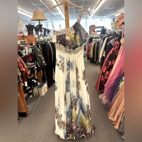 Dancing Queen Ladies Med White & Purple Floral Gown - Picture 1 of 6